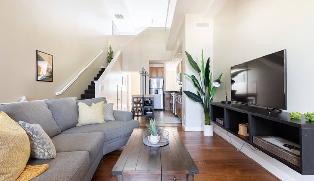NEW! Downtown Tempe Loft - Walk to ASU & Mill Ave.