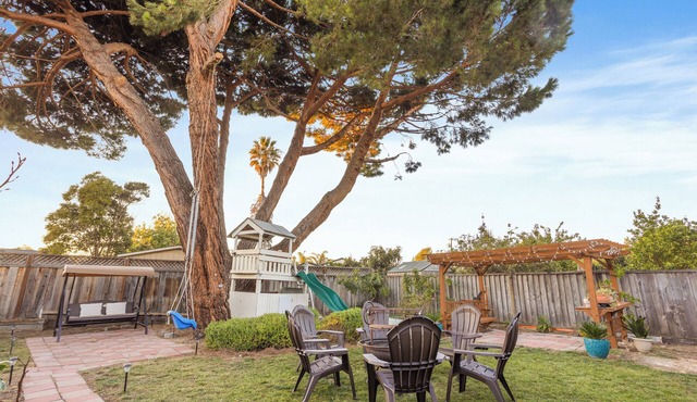 New! Oasis w/Amazing Backyard, Firepit, BBQ & Games, close to techs