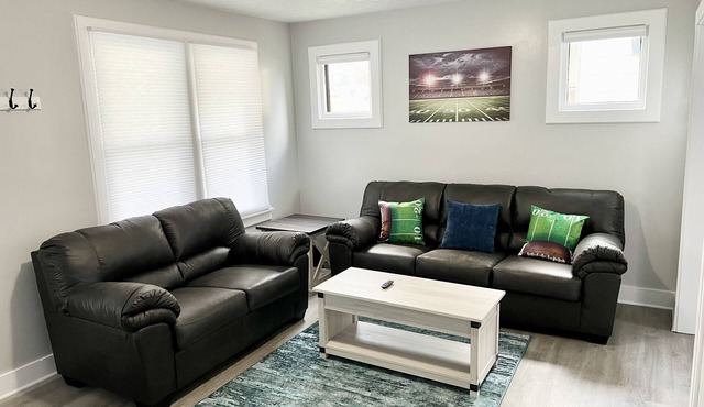 NEW! Private Home in Canton! Pro Football Hall of Fame!