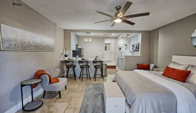 Newly Remodeled Studio in Livermore with Hot Tub