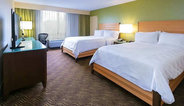Non-Smoking Guest Apartment! 3 Convenient Units, Minutes’ Drive from SAP Center!