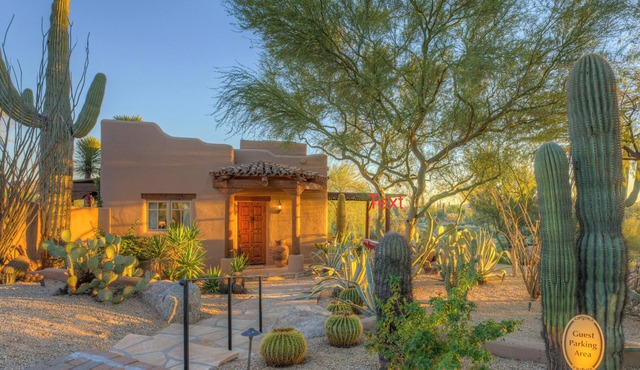 North Scottsdale Guesthouse on Five-Acre Estate