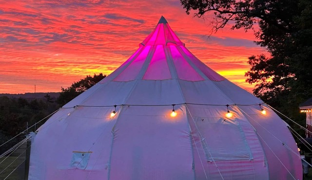 Northwoods Glamping Tent with WiFI, AC/Heat, Hot Tub, ATV and Snowmobile Access