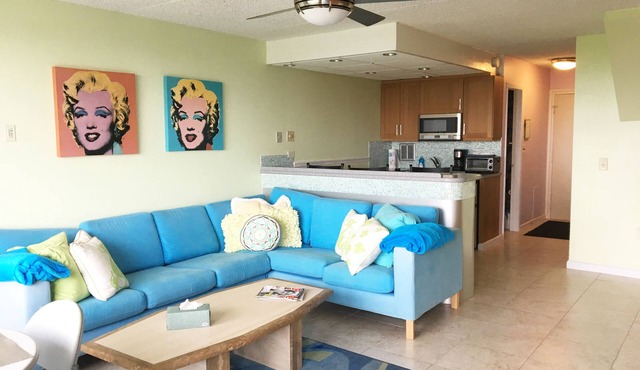 Ocean Front Condo-Million Dollar View, Pool, WiFI, Balcony-Location Location! in Wildwood Crest