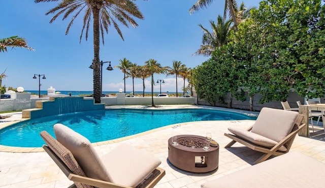Ocean-view 5BR with private pool