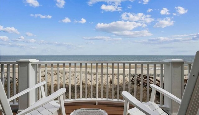 Oceanfront Home w/Private Beach, Decks & Hot Tub