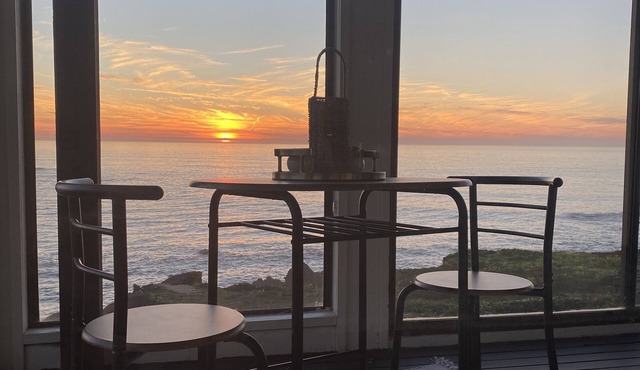 Oceanfront Oasis, Sunsets & Crashing Waves