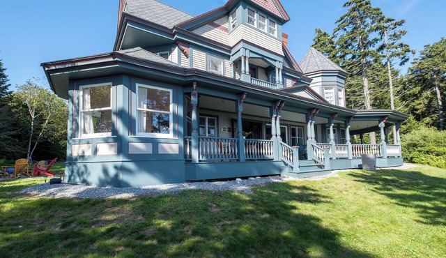 Oceanfront, private home, 3 Bed, 3 Baths, near beaches, golf, dining & more.
