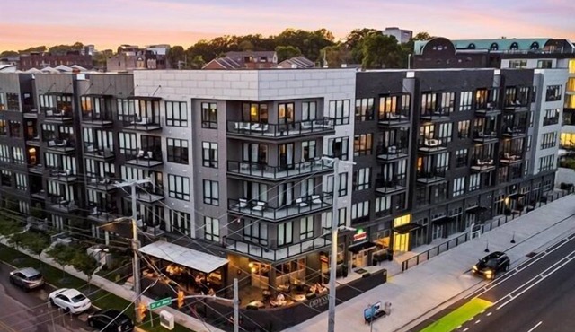 Odyssey | Modern 2BR Family Retreat Near Downtown