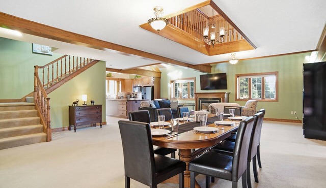 Olive Street Carriage House | Sleeps 8, Norwalk