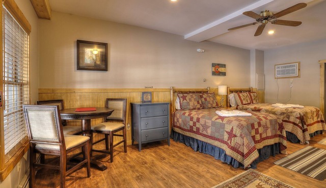 Oquossoc Suite #2 | A/C