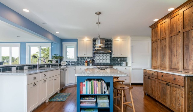 Panoramic Views, Chef's Kitchen & Less than 2 Miles to Higgins Beach