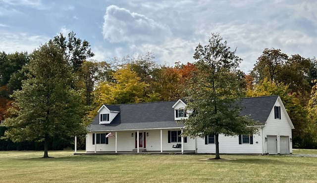 Peaceful Farmhouse & Rural Views