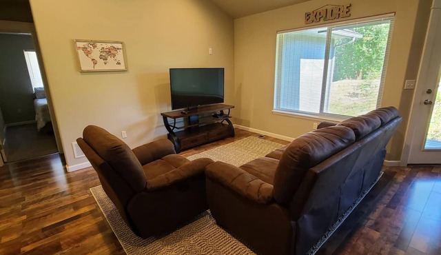 Perfect 3-bedroom apartment in delightful Palmer for your stay
