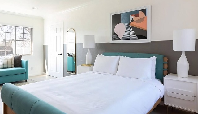 Perfect Family Vacation Starts Here! Close to the Oakland Museum of California!
