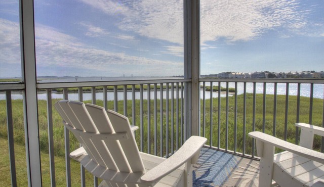 Pet Friendly, 2nd Floor, 2 BD, 2 BA Condo w/Bayside Views, Steps to Pool, Tennis, Biking, and More!