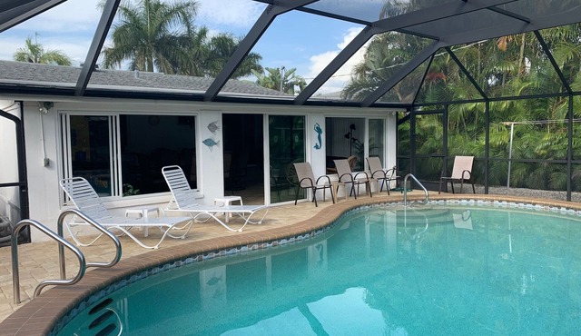 Pet Friendly Home w/pool, Across from Beach