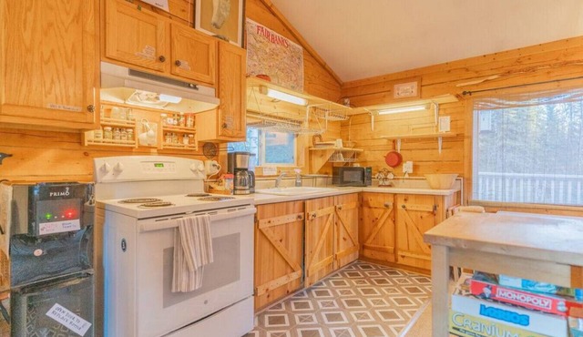 PET FRIENDLY-Private Cabin With Alaskan Charm
