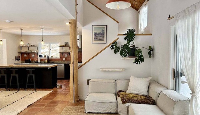 Pet Friendly Riverfront Home in Waterville Valley!