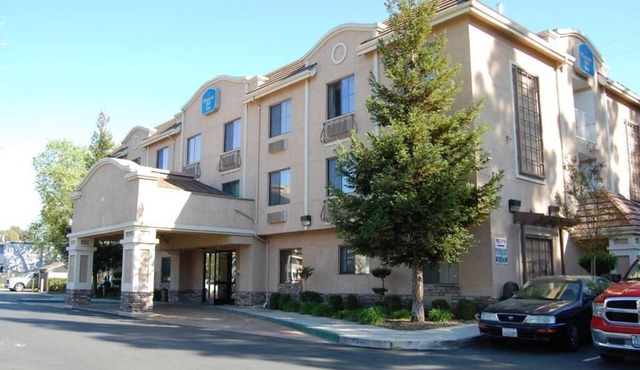 Pleasant Hill Inn