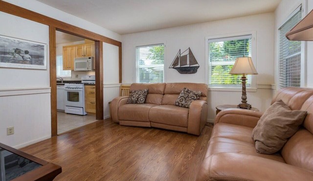 Pleasure Point Cottage