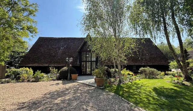Plum Pudding Barn in Faversham