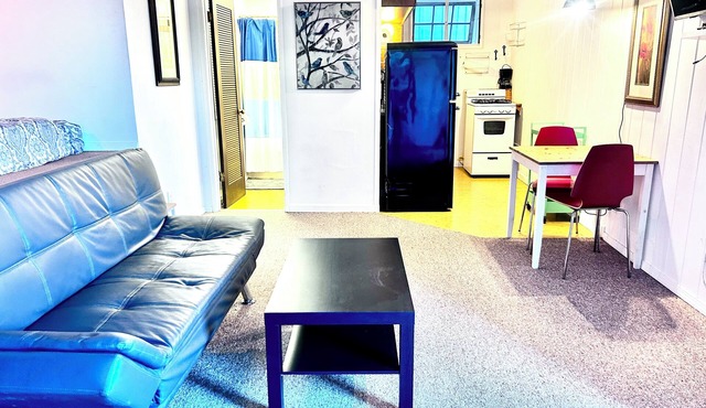 Point Charming Studio