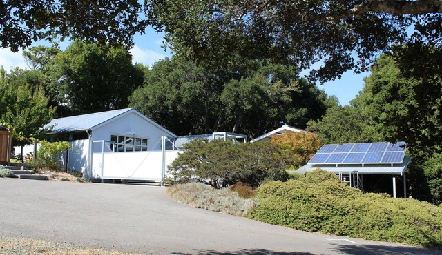 Point Reyes Garden House Getaway in the Nicasio Valley