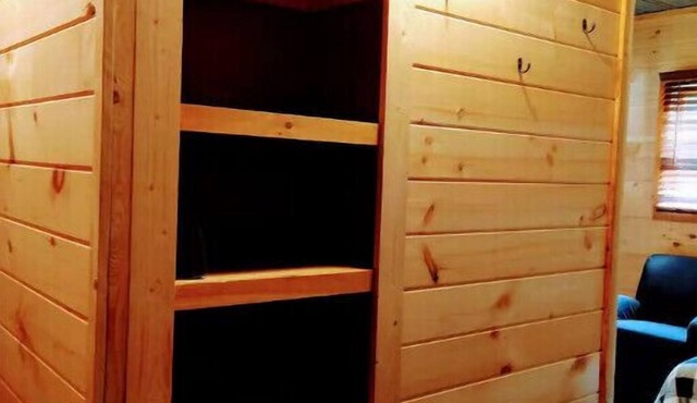 Pondside Cabin