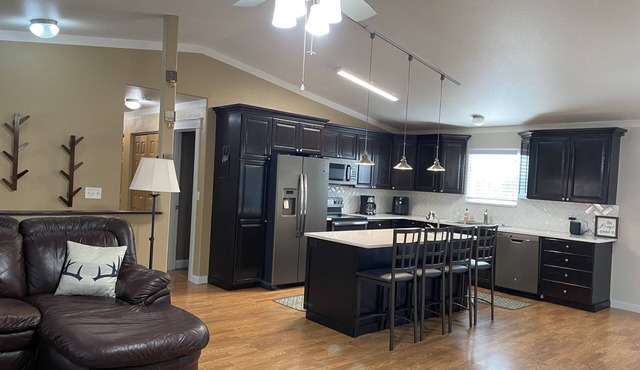 Private and Tranquil home- on Chena Hotsprings Rd