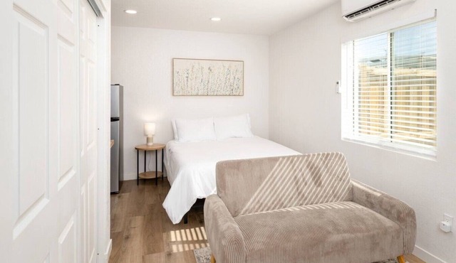Private, Convenient Studio Apartment in Mesa