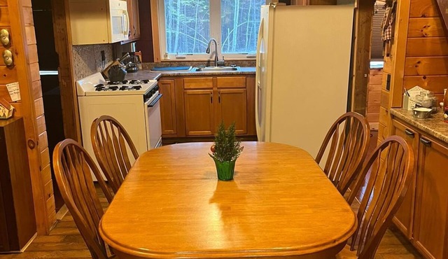 Private, cozy and quiet with direct trail access
