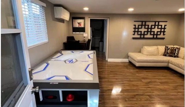 Private Guest Suite 30 Mins of SFO/OAK✈| Walk to Transit