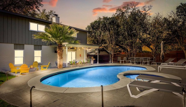 Private Oasis: Pool, Hot Tub, Games
