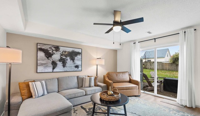 Private Parking, Fire Ring, King Beds - Near Ark!