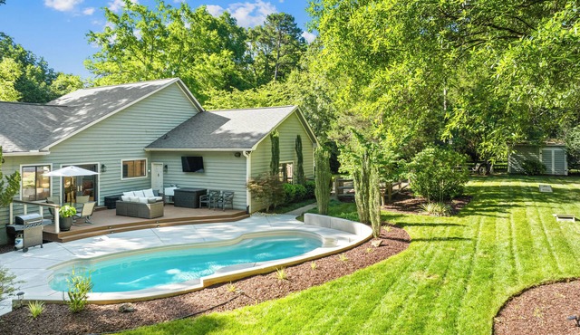 Private Pool Oasis Near CLT Fun!
