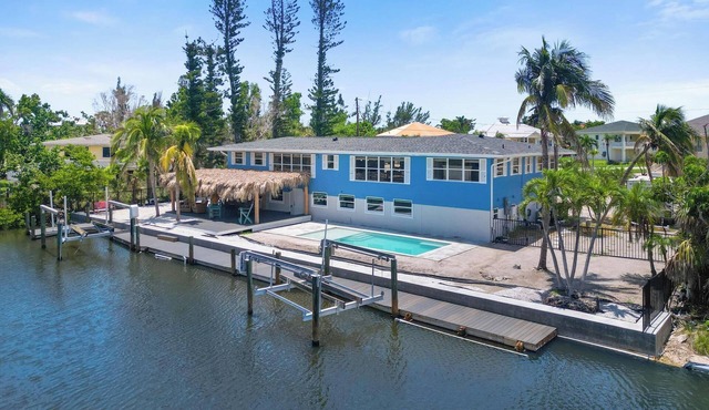 ☀️Private Saltwater Pool - Pet Friendly - 7BR Santini House☀️