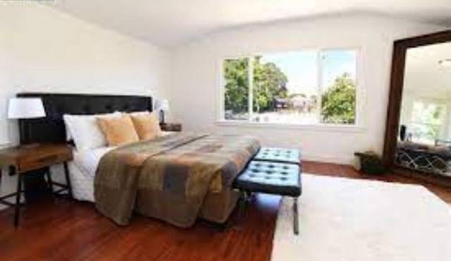 Private Studio Apartment with Huge Kitchen