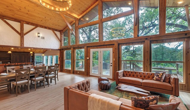 Private Tree Cabin on 8 Acres - King Suite, Large Deck & Fire Pit