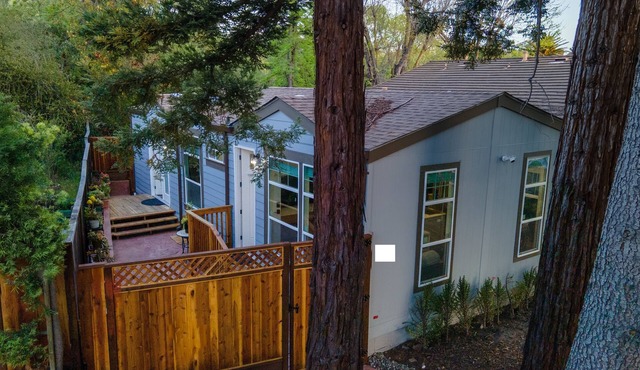 Privately Secluded 2-BR Guesthouse in Fremont