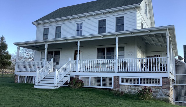 Red Gate Farm: Lovingly Maintained Block Island Farmhouse