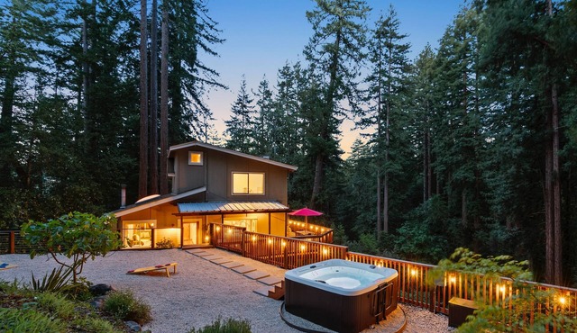 Redwood Oasis - Eco-luxury cabin with hot tub in the Santa Cruz Mountains