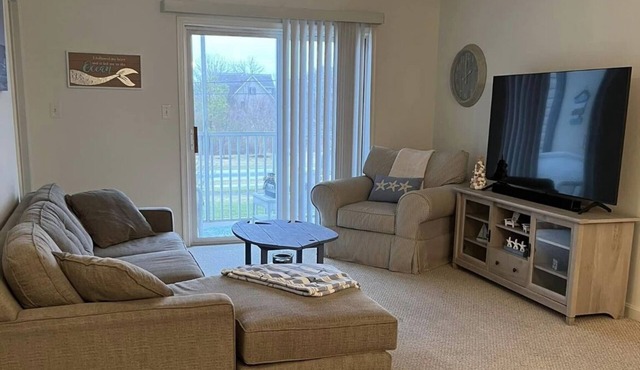 Relax in Lewes Condo near the beaches!