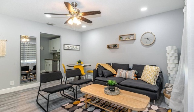 Relax in Style: Quiet Living in the Heart of Fort Lauderdale, FL