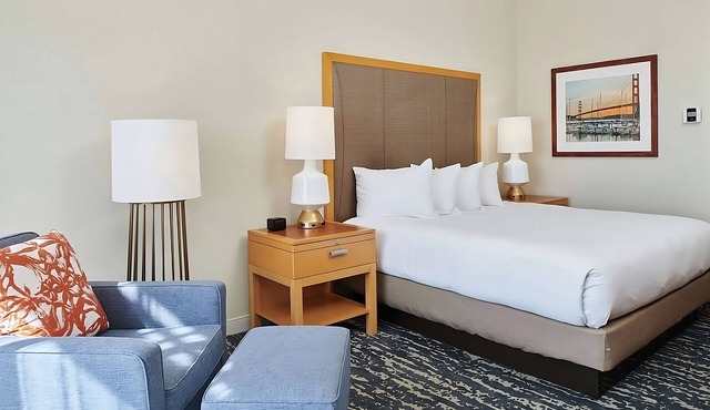 Relaxing Marina Stay | 2 Units | Pool & Pet Friendly