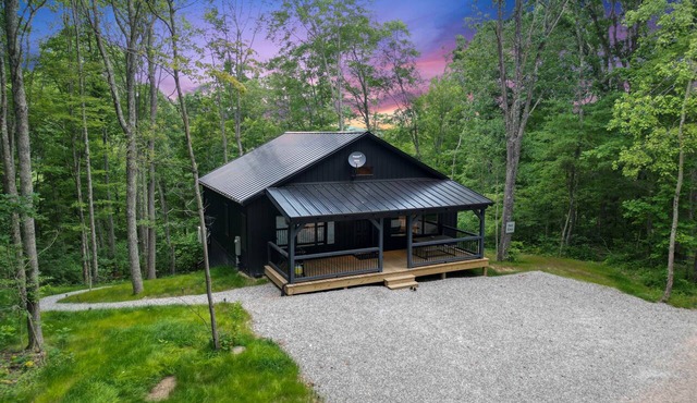 Rest Easy | Hocking Hills, Modern Cabin, Hot Tub