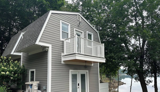 Riverfront Cabin in Hampden