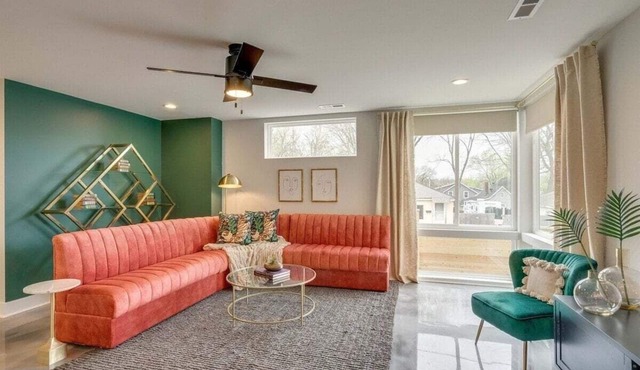 Rooftop Fire Pit & Cocktail Bar | Sleeps 12 |