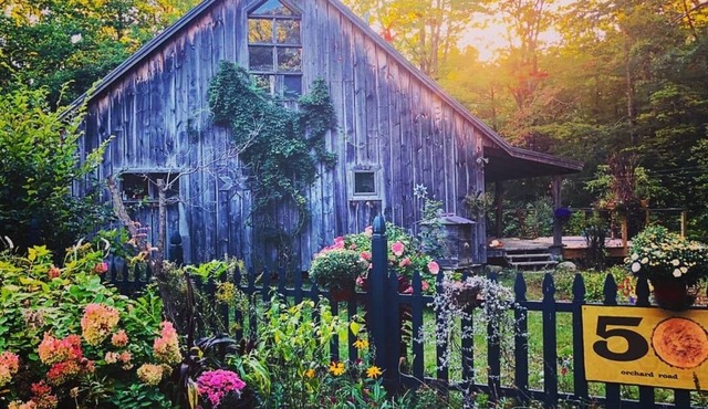 Rustic Charm close to Portland