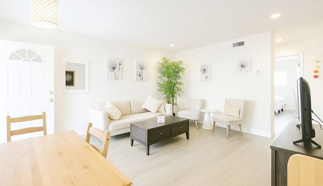 Safe 2BR Apt w/AC/Washer/Dryer/EV on 1F-Sunnyvale